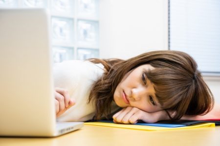 子育てと仕事の両立がつらい…疲れたときの対処法は？